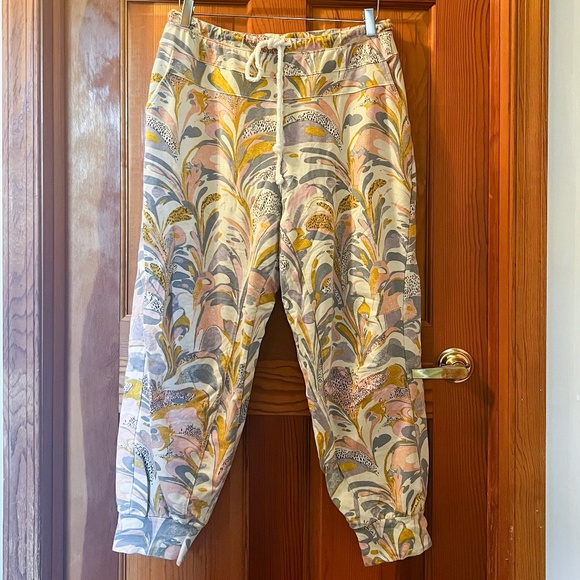 Anthropologie Pastel  Flora Printed Joggers - Picture 3 of 7